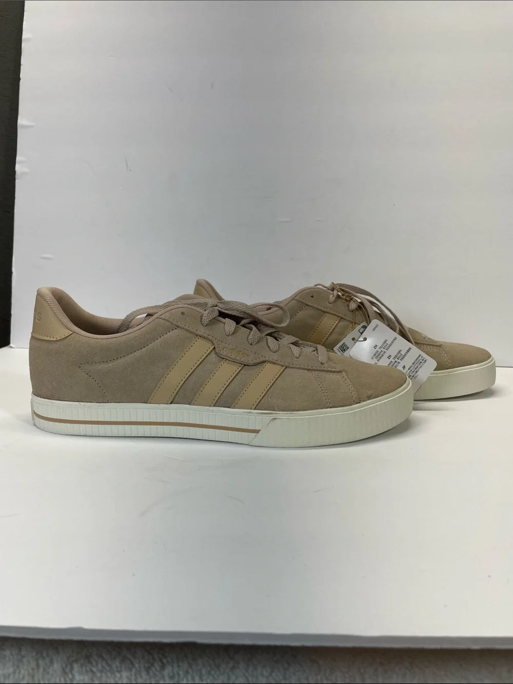 adidas skateboard Men's Beige Suede Low-Top Sneakers